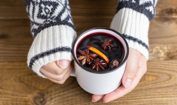 Греяното вино по традиция се пийва през зимата най вече